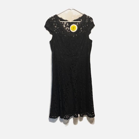 Adrianna Papell Black Lace Dress - Size 12 - Picture 7 of 11